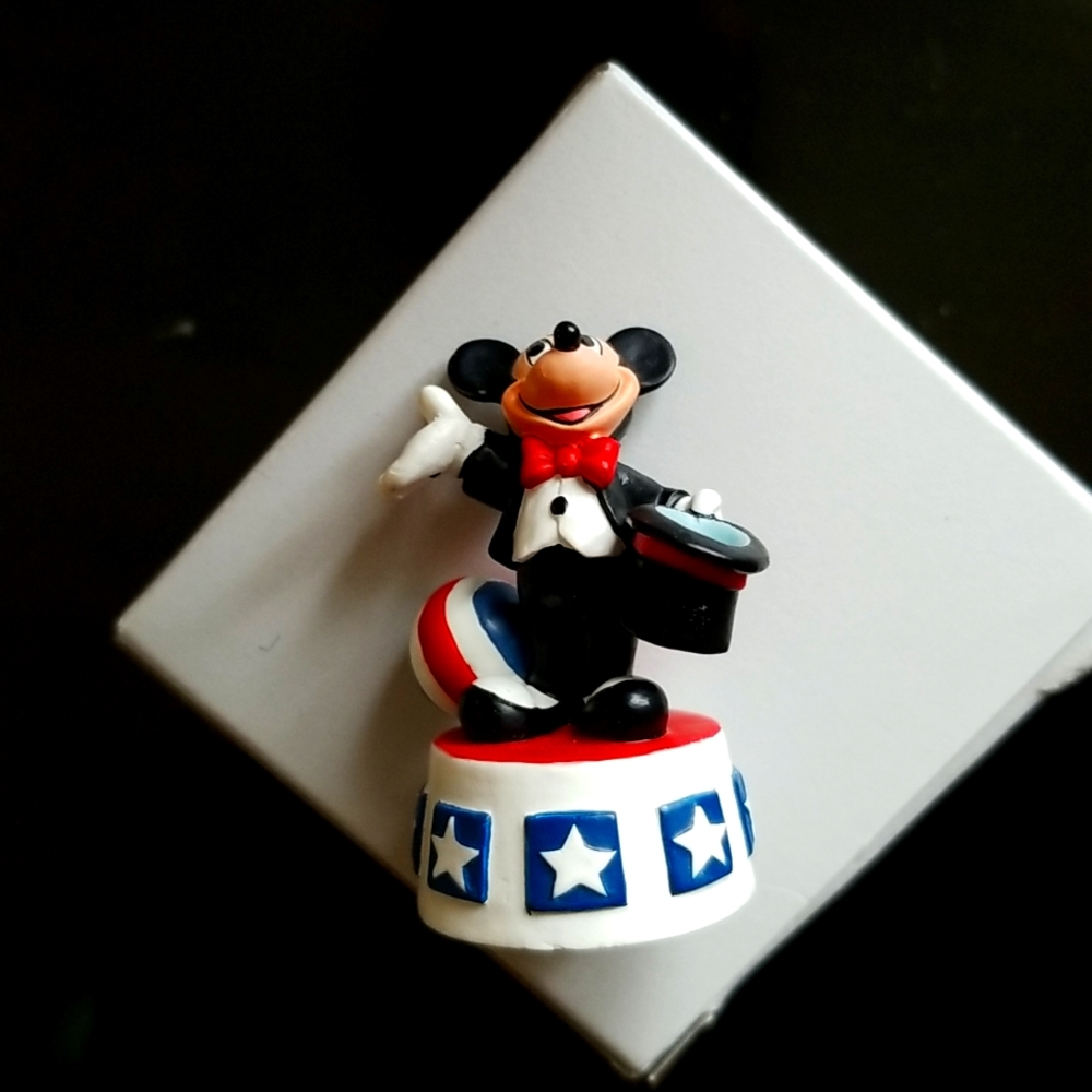 💜Disney's Mickey Mouse 💜